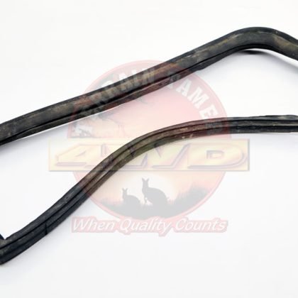 1/4 WINDOW FRONT R/H